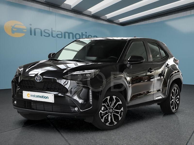 Schwarz Gebraucht 2024 Toyota Yaris Hybrid SUV | 26.599 € (Etwas zu teuer) - Bild 1/4