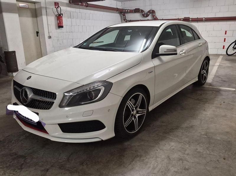 Weiß Gebraucht 2014 Mercedes A250 AMG line Limousine | 16.099 € (Fairer Preis) - Bild 1/4