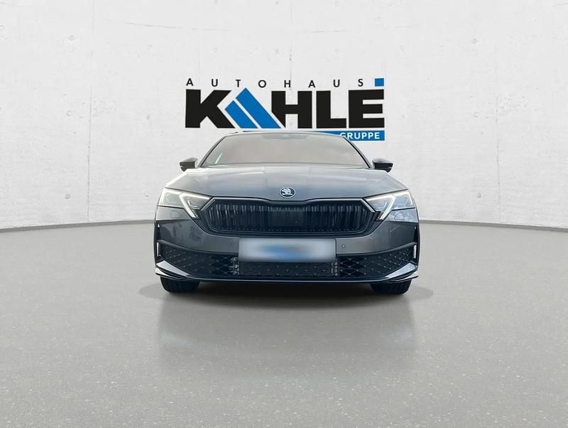 Gebraucht Skoda Octavia SportLine 150 PS (110 kW) 2025 Grau Kombi