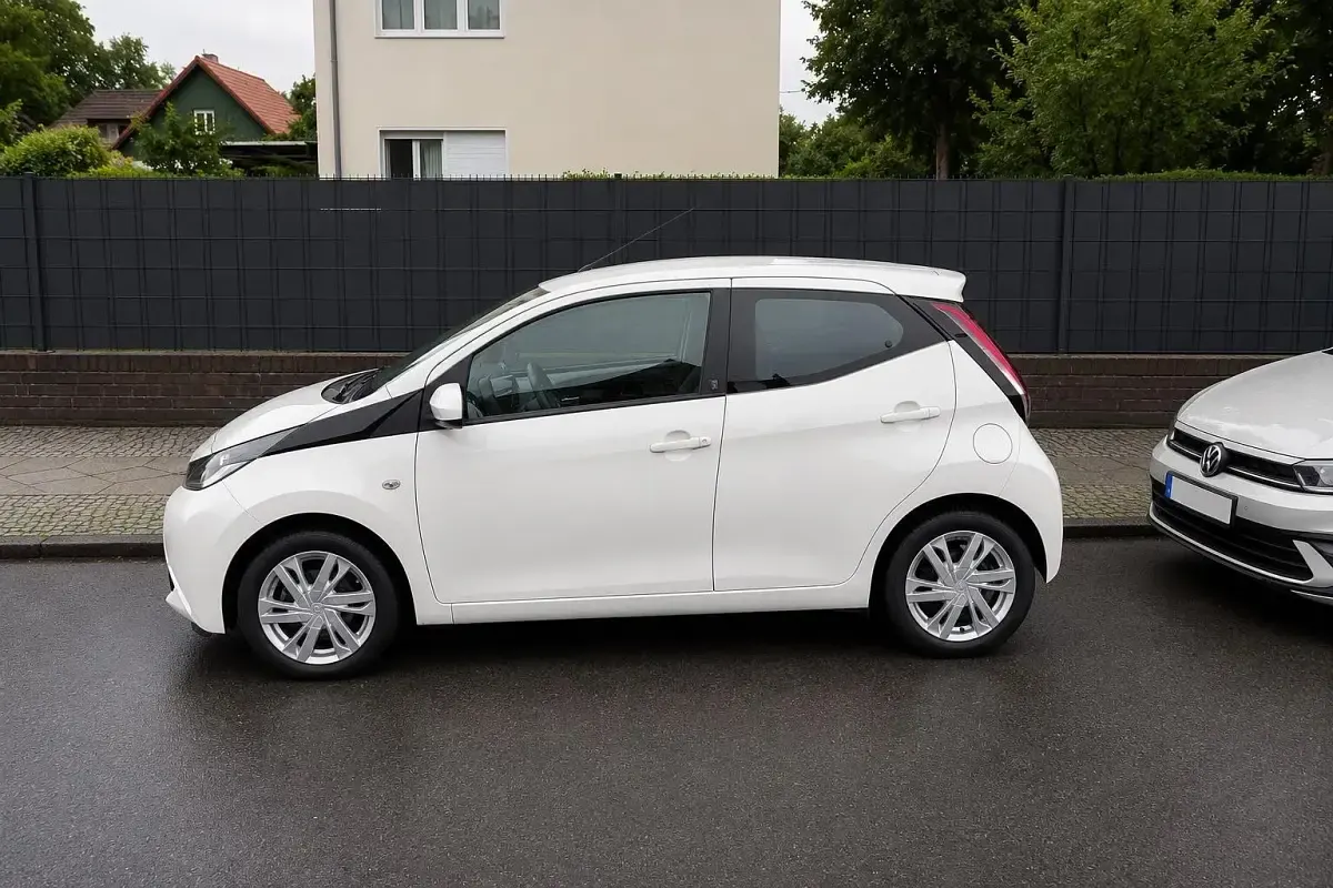 Gebraucht Toyota Aygo Team 72 PS (52 kW) 2018 Weiß Kleinwagen
