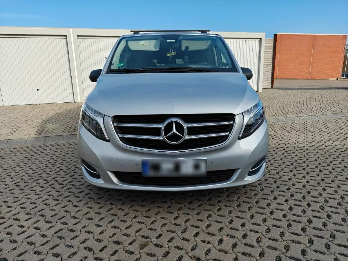 Gebraucht Mercedes Vito 136 PS (100 kW) 2017 Silber Van