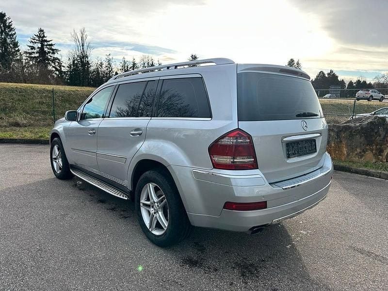 Gebraucht Mercedes GL320 224 PS (164 kW) 2008 Silber SUV