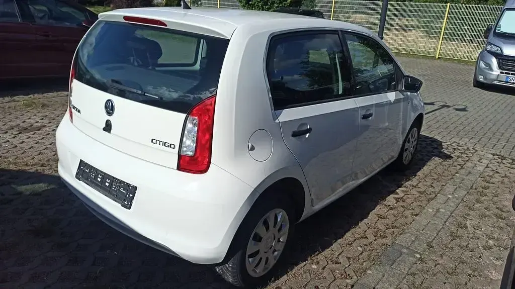 Gebraucht Skoda Citigo Cool Edition 60 PS (44 kW) 2017 Weiß Kleinwagen