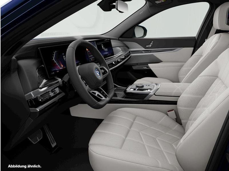 Gebraucht BMW i7 Comfort Edition 334 kW (455 PS) 2025 Bmw individual tansanitblau metallic Limousine