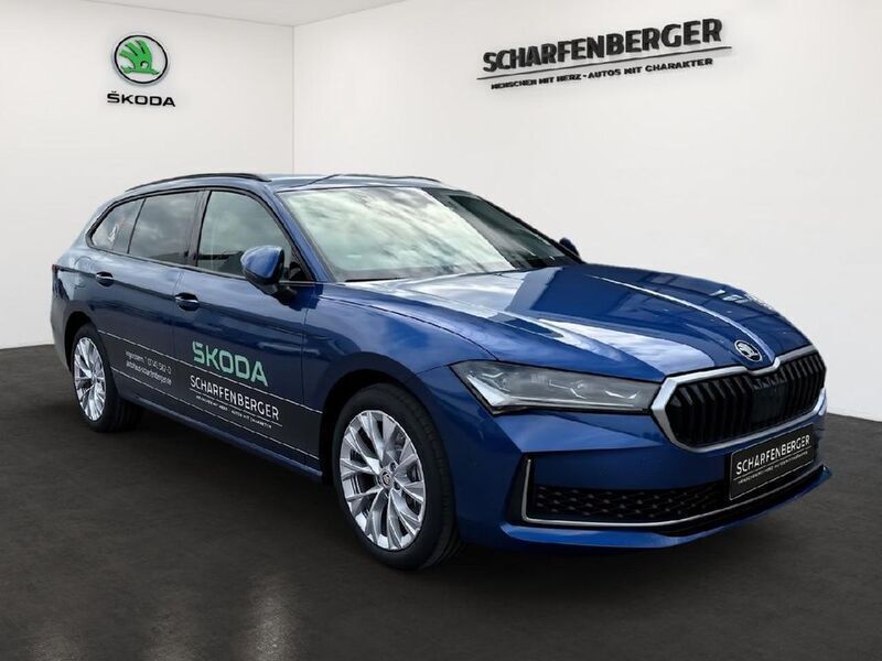 Gebraucht Skoda Superb Selection 204 PS (150 kW) 2024 Blau Kombi
