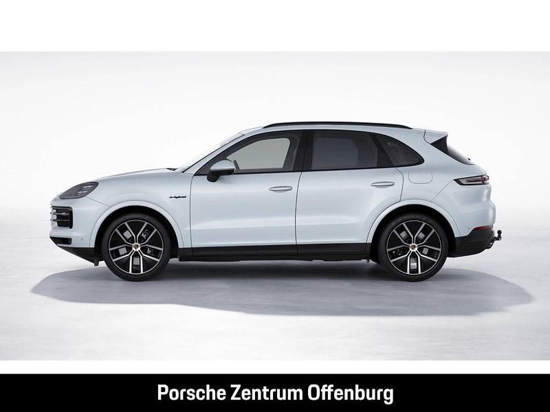 Gebraucht Porsche Cayenne 470 PS (345 kW) 2026 Silber SUV