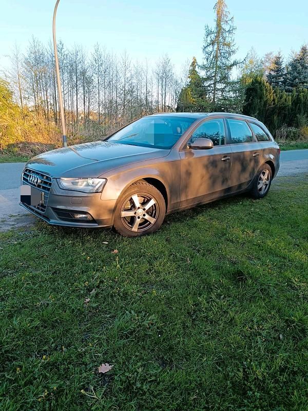 Gebraucht Audi A4 150 PS (110 kW) 2014 Kombi