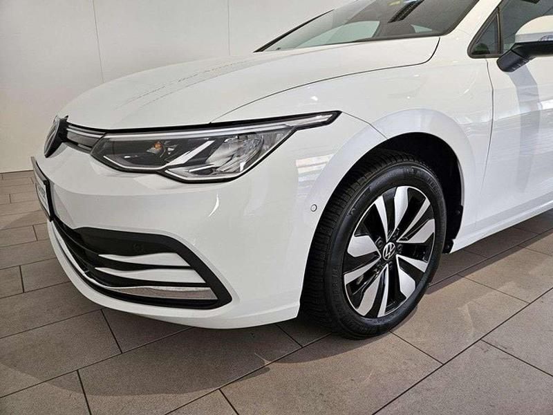 Gebraucht VW Golf VIII Move 150 PS (110 kW) 2023 Andere farbe Limousine