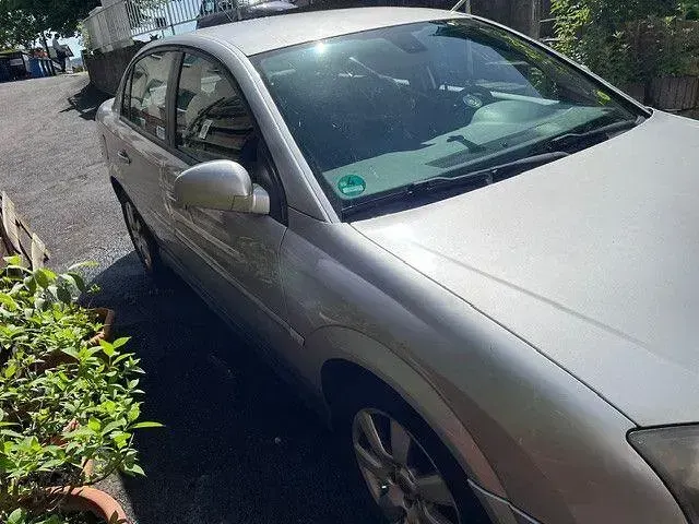Używany Opel Vectra 122 KM (89 kW) 2005 Srebrny Sedan/Limuzyna