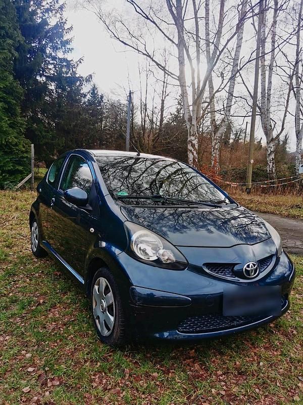 Brugt Toyota Aygo 69 HK (50 kW) 2007 Sølv Hatchback