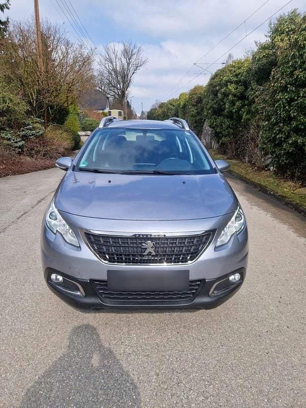 Gebraucht Peugeot 2008 Active 99 PS (72 kW) 2017 Grau SUV