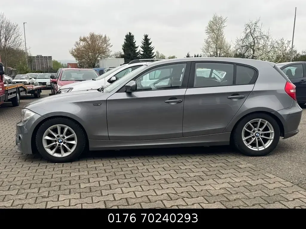 Gebraucht BMW 116 122 PS (89 kW) 2011 Grau Kleinwagen