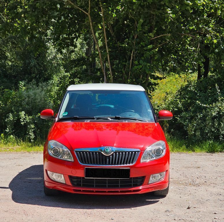 Rot Gebraucht 2010 Skoda Fabia SportLine Limousine | 4.800 € (Etwas zu teuer) - Bild 1/4