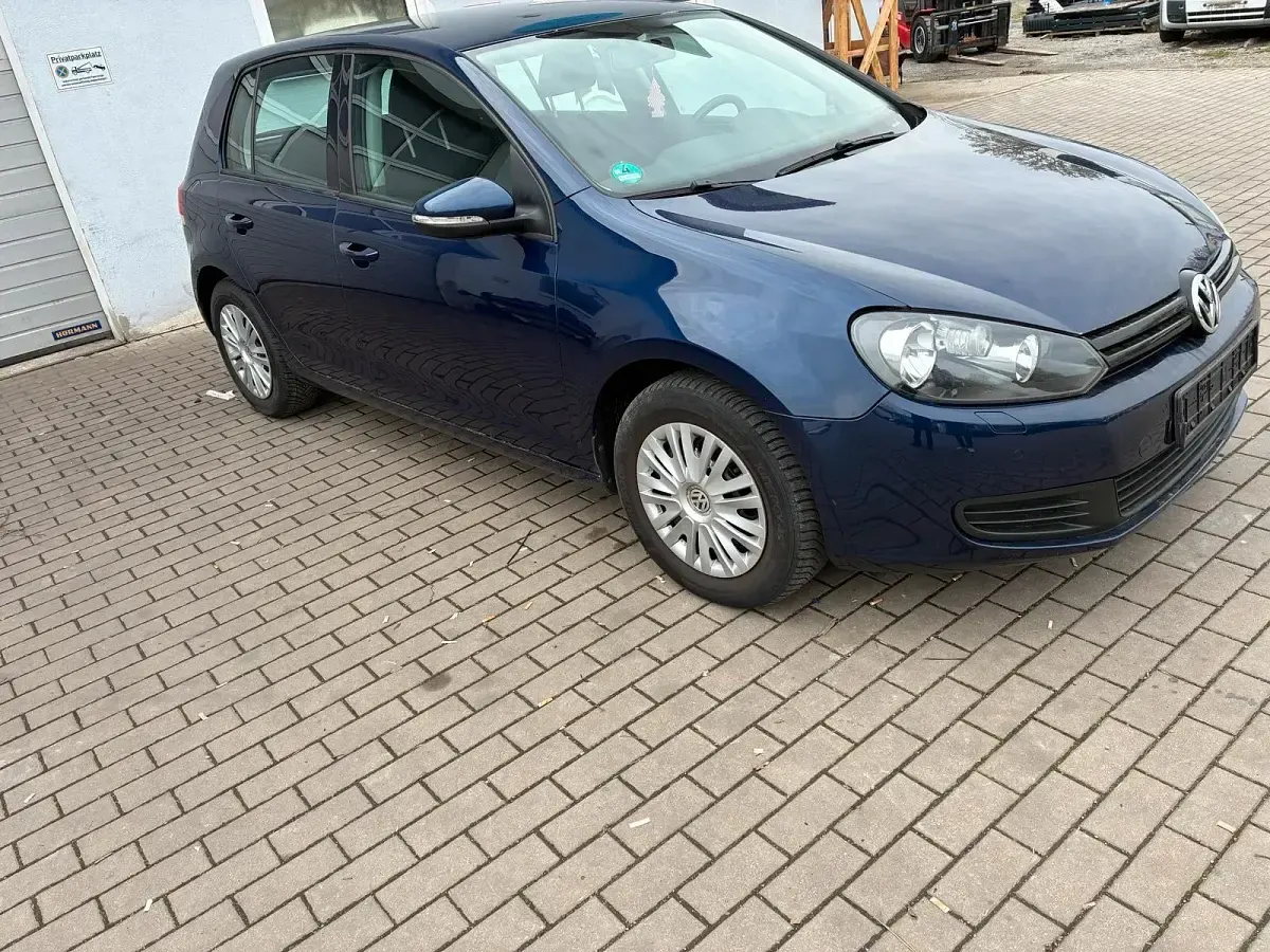 Gebraucht VW Golf VI 80 PS (58 kW) 2010 Blau Kleinwagen