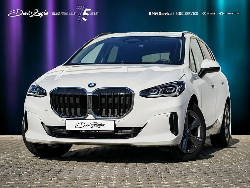 Alpinweiss uni Gebraucht 2025 BMW 220 Active Tourer Luxury Line Van / Kleinbus | 29.990 € (Guter Preis) - Bild 1/4