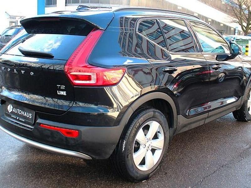 Second-hand Volvo XC40 129 CP (94 kW) 2023 Negru SUV