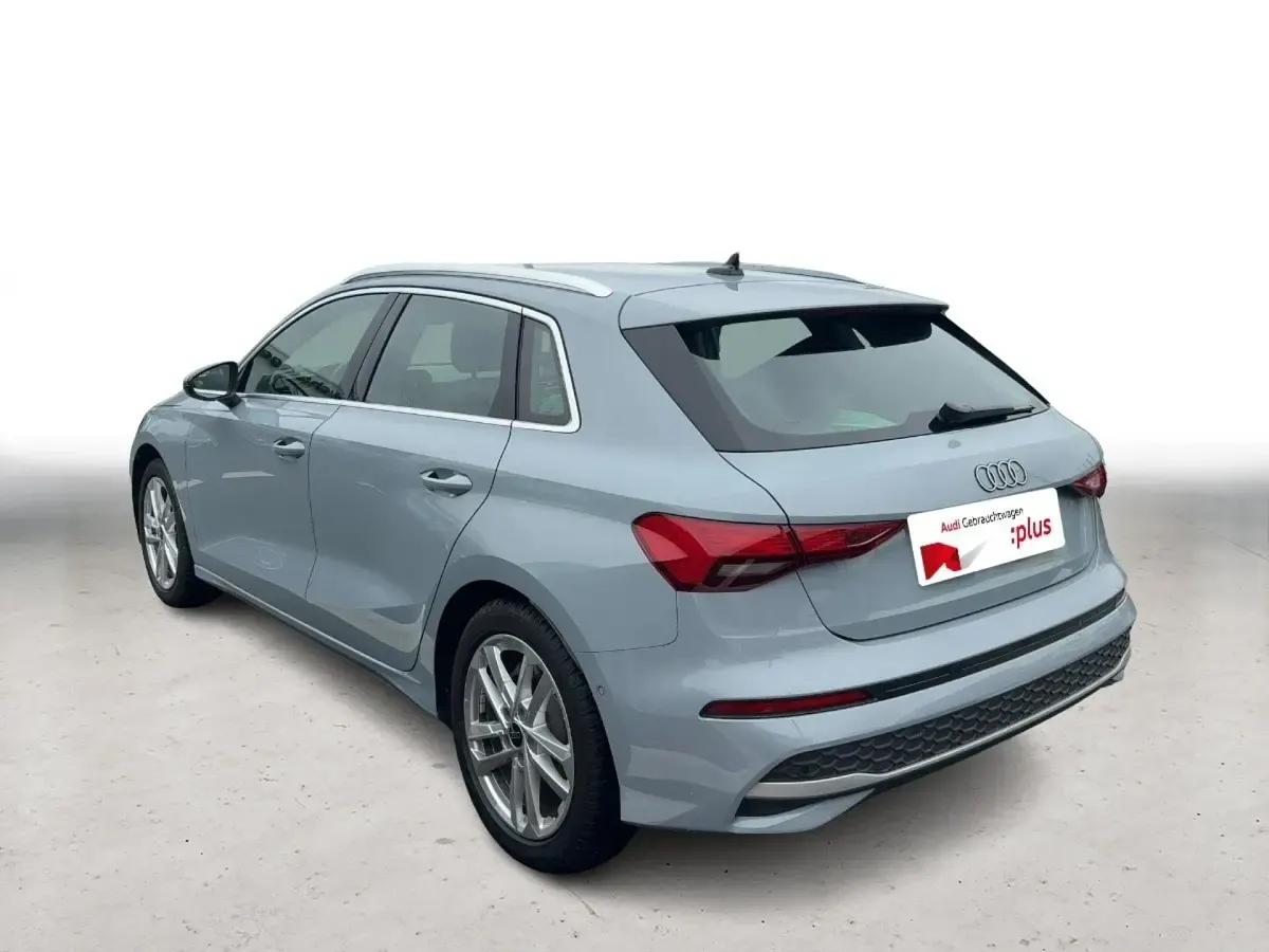 Gebraucht Audi A3 Advanced 116 PS (85 kW) 2025 Pfeilgrau perleffekt Limousine