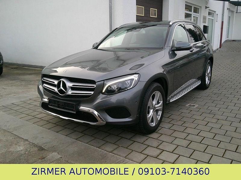 Grau Gebraucht 2019 Mercedes GLC350 Exclusive SUV | 19.700 € (Fairer Preis) - Bild 1/4