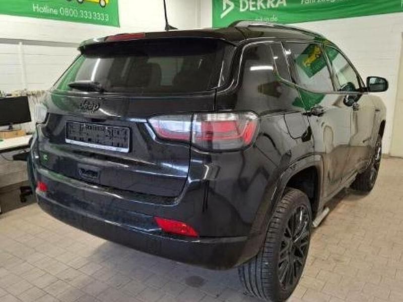 Gebraucht Jeep Compass 131 PS (96 kW) 2023 Schwarz SUV