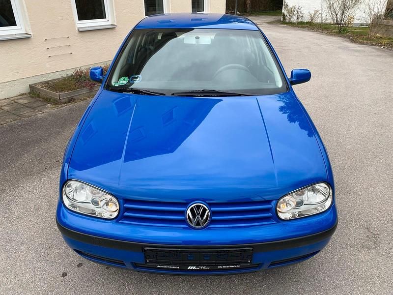 Gebraucht VW Golf IV 75 PS (55 kW) 2002 Blau Kleinwagen