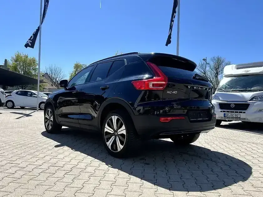 Gebraucht Volvo C40 169 kW (231 PS) 2022 Black stone solid schwarz metallic SUV