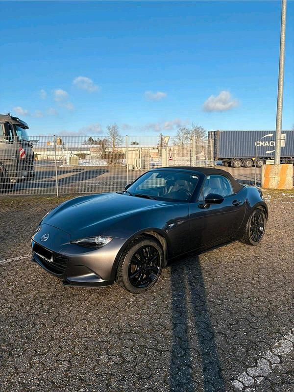 Gebraucht Mazda MX5 Ad'Vantage 132 PS (97 kW) 2022 Grau Cabrio