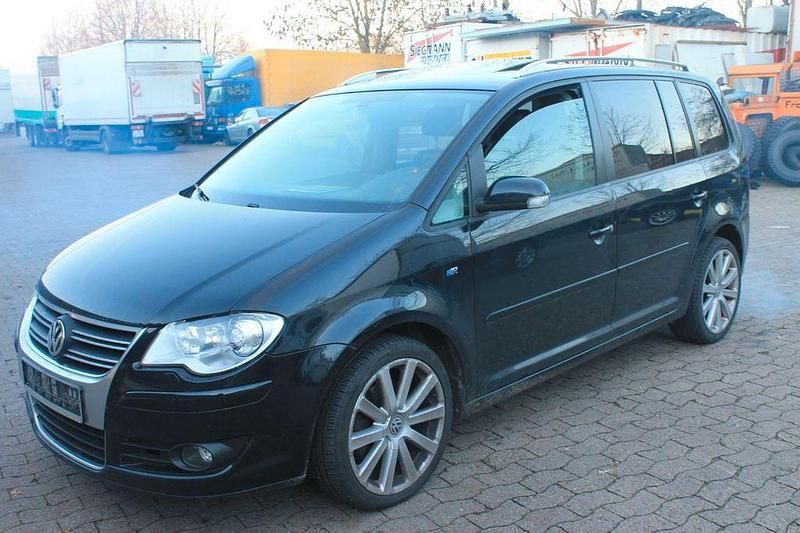Schwarz Gebraucht 2009 VW Touran Highline Van / Kleinbus | 3.299 € (Superpreis) - Bild 1/4