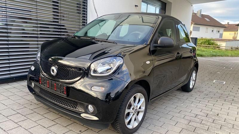 Schwarz Gebraucht 2017 Smart ForFour Basis Kleinwagen | 9.800 € (Fairer Preis) - Bild 1/4