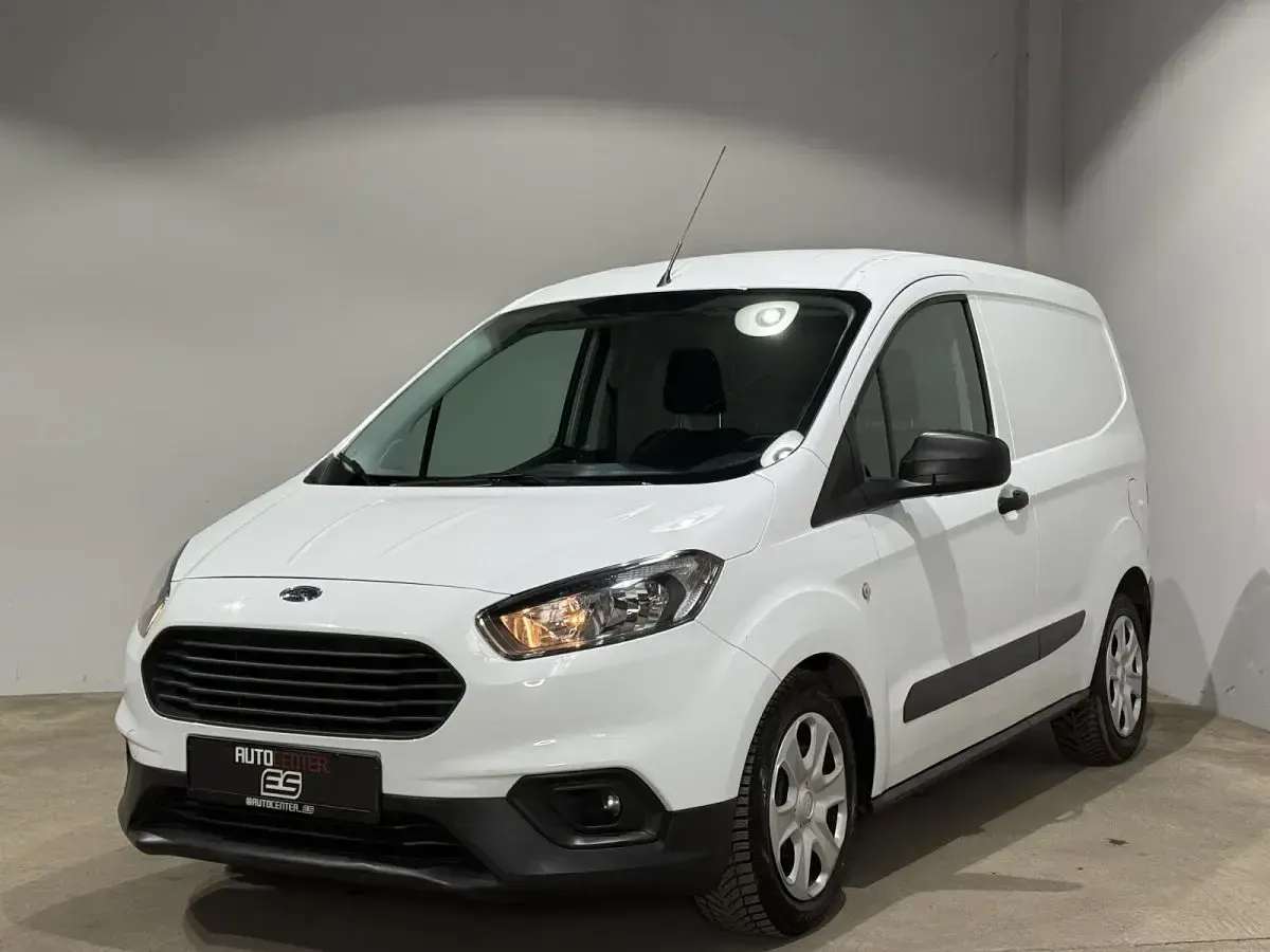 Gebraucht Ford Transit Trend 75 PS (55 kW) 2021 Weiß (frostweiß) Van / Kleinbus