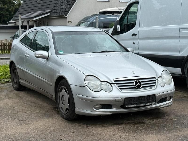 Gebraucht 2003 Mercedes C180 Coupé | 2.950 € - Bild 1/4