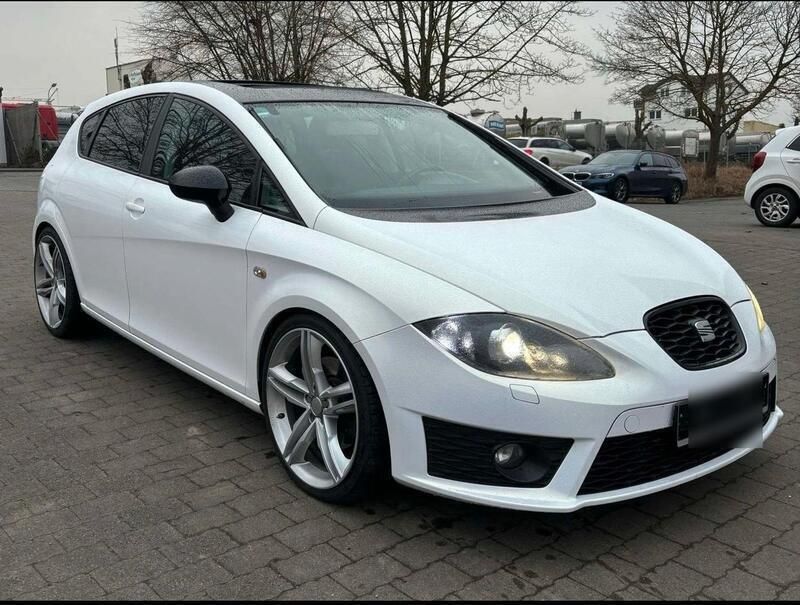 Schwarz Gebraucht 2012 Seat Leon FR Limousine | 7.550 € (Guter Preis) - Bild 1/4