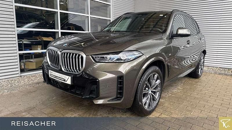 Manhattan metallic Gebraucht 2024 BMW X5 Comfort Edition SUV | 78.689 € (Fairer Preis) - Bild 1/4