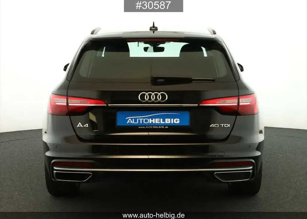 Gebraucht Audi A4 Advanced 204 PS (150 kW) 2022 Mythosschwarz metallic Kombi