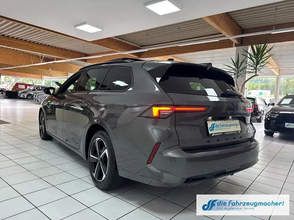 Gebraucht Opel Astra 131 PS (96 kW) 2025 Grau Kleinwagen