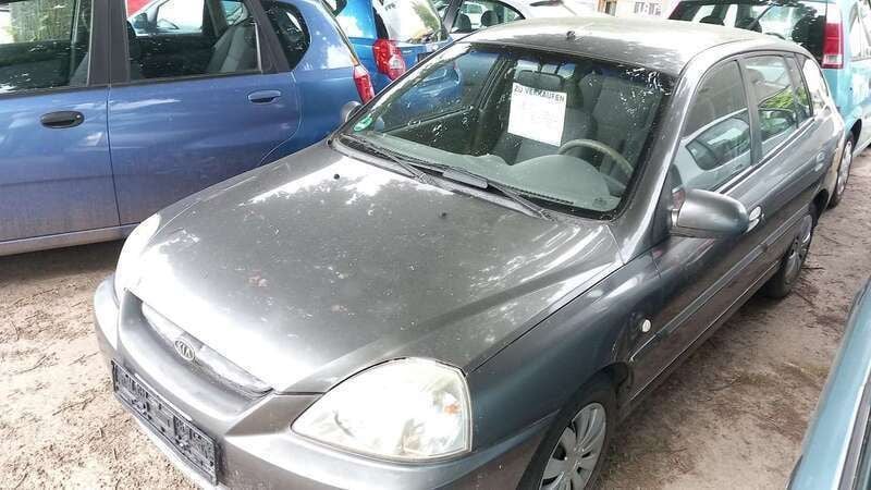 Grau Gebraucht 2004 Kia Rio 2 Kombi | 1.900 € (Guter Preis) - Bild 1/4