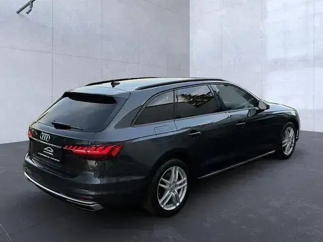 Gebraucht Audi A4 S-Line 204 PS (150 kW) 2022 Grau Kombi