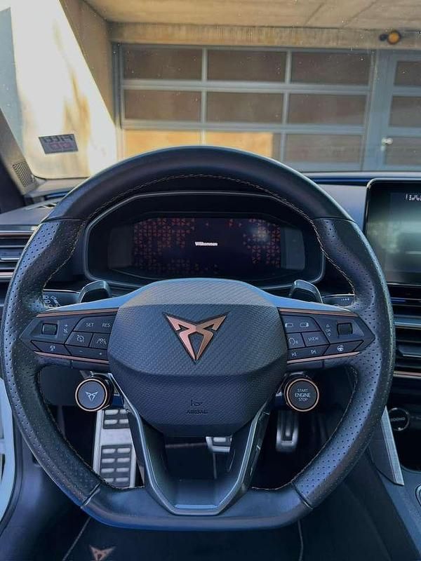 Gebraucht Cupra Leon VZ 310 PS (228 kW) 2022 Weiß Kombi