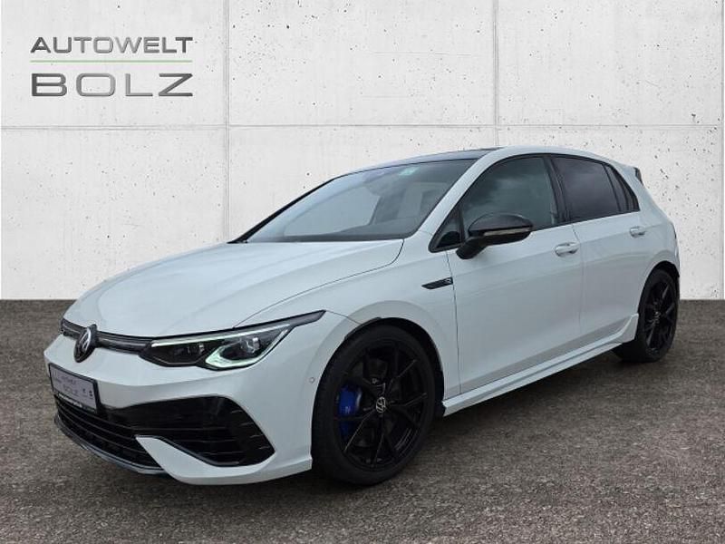 Weiss Gebraucht 2023 VW Golf VIII R Limousine | 39.990 € (Fairer Preis) - Bild 1/4