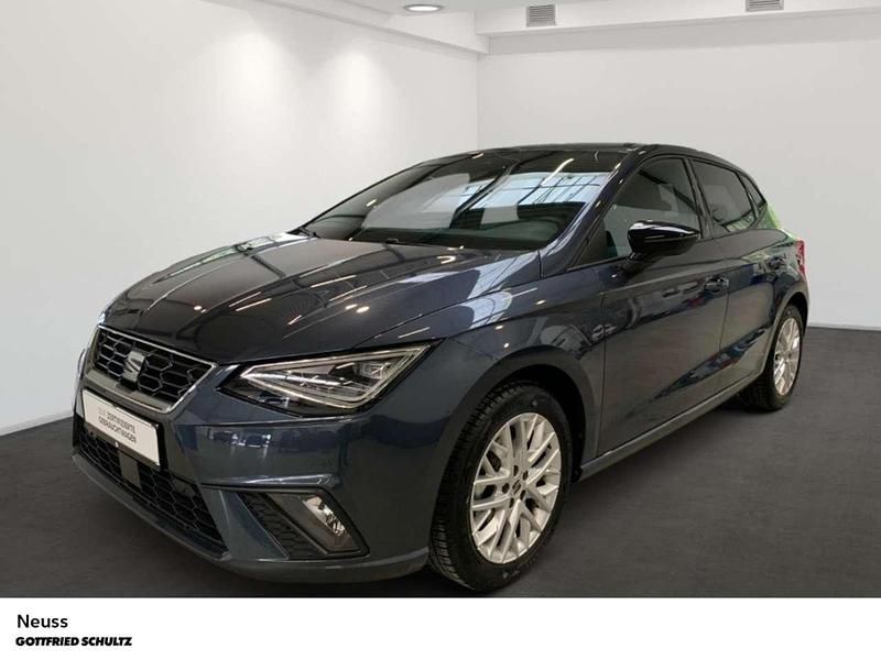 ´magnetic tech´ Gebraucht 2024 Seat Ibiza FR Limousine | 20.175 € (Fairer Preis) - Bild 1/4