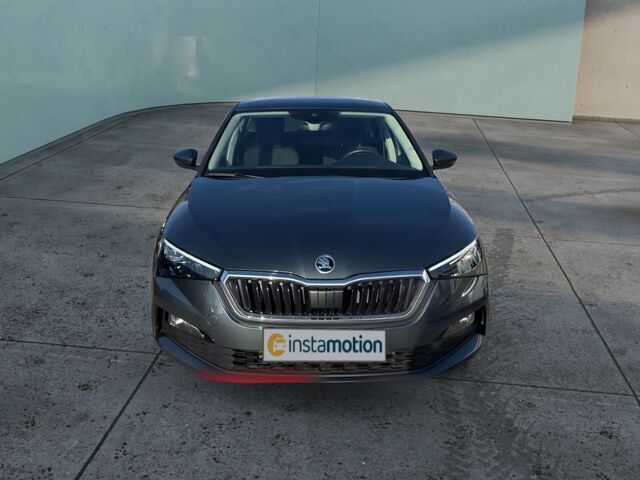 Grau Gebraucht 2021 Skoda Scala Style Kleinwagen | 20.201 € (Guter Preis) - Bild 1/2