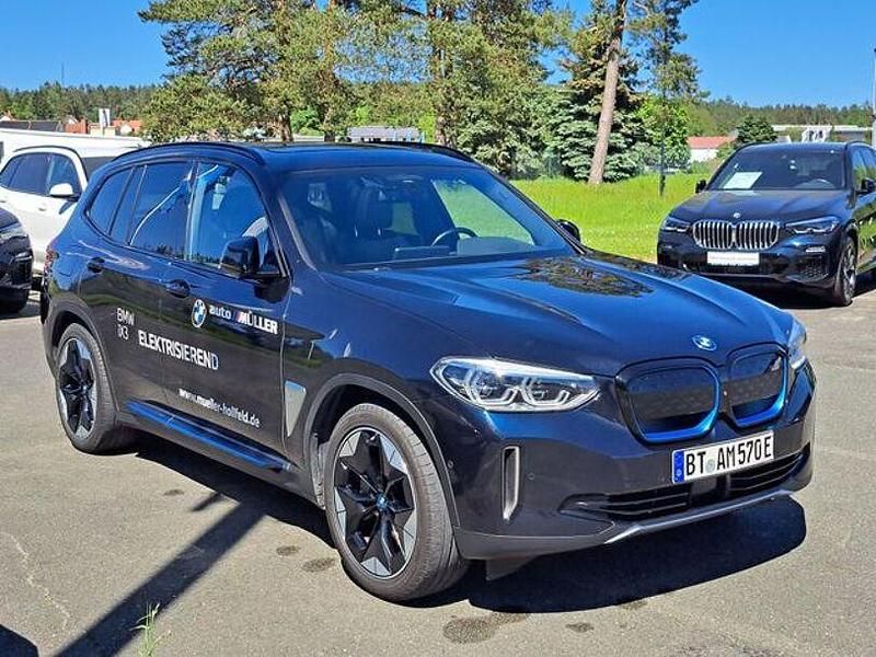 Gebraucht BMW iX3 Performance 210 kW (286 PS) 2021 Carbonschwarz SUV