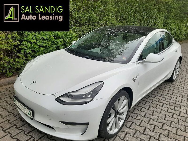 Weiß Gebraucht 2020 Tesla Model 3 Performance Limousine | 29.990 € (Etwas zu teuer) - Bild 1/4