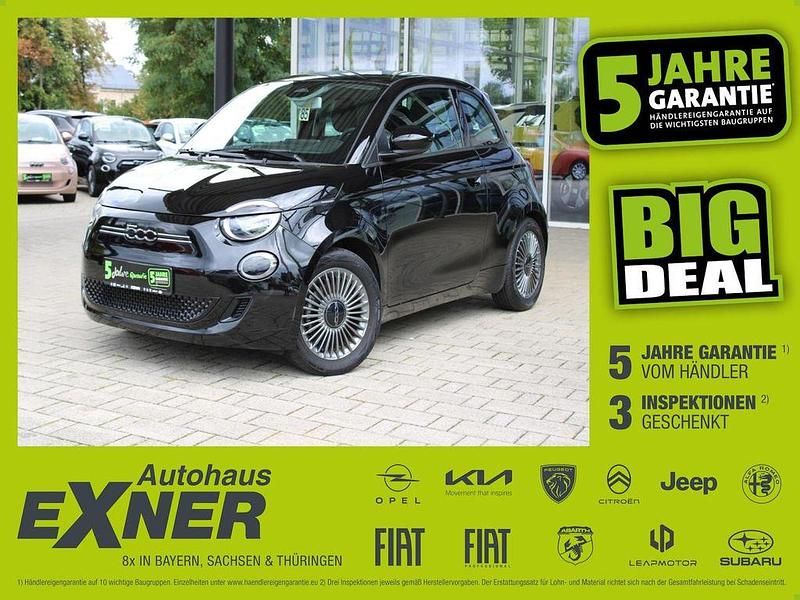 Onyx schwarz Gebraucht 2022 Fiat 500e Icon Kleinwagen | 13.490 € - Bild 1/4