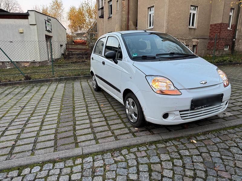 Gebraucht Chevrolet Matiz 60 PS (44 kW) 2009 Weiß Kleinwagen