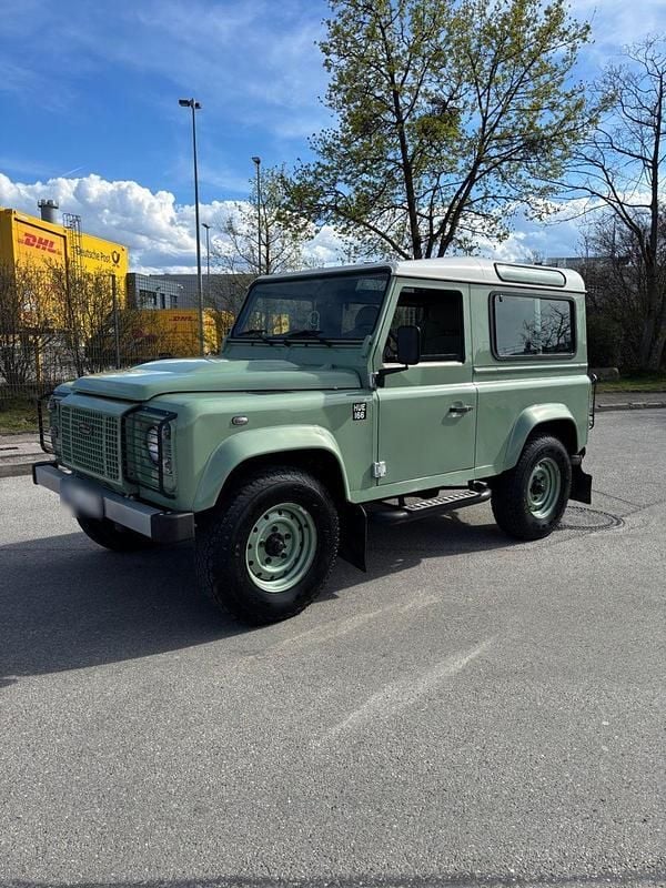 Gebraucht Land Rover Defender Heritage 122 PS (89 kW) 2016 Grün SUV