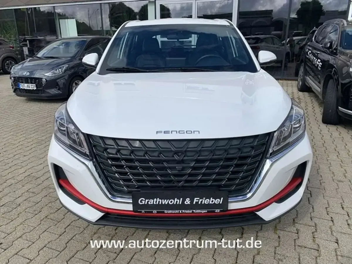 Gebraucht DFSK Fengon 106 PS (77 kW) 2023 Creme weiß SUV