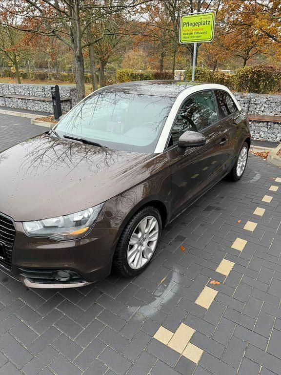 Gebraucht Audi A1 Ambition 122 PS (89 kW) 2012 Braun Kleinwagen