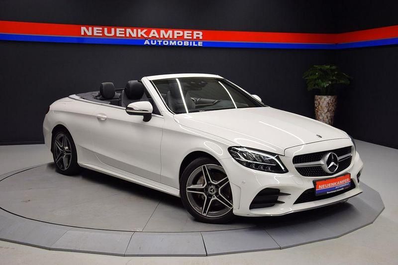 Weiß Gebraucht 2019 Mercedes C200 AMG line Cabrio | 29.990 € (Fairer Preis) - Bild 1/4