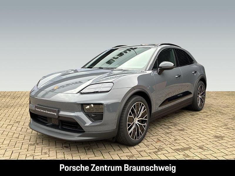 Grau Neu 2025 Porsche Macan SUV | 86.930 € (Superpreis) - Bild 1/4