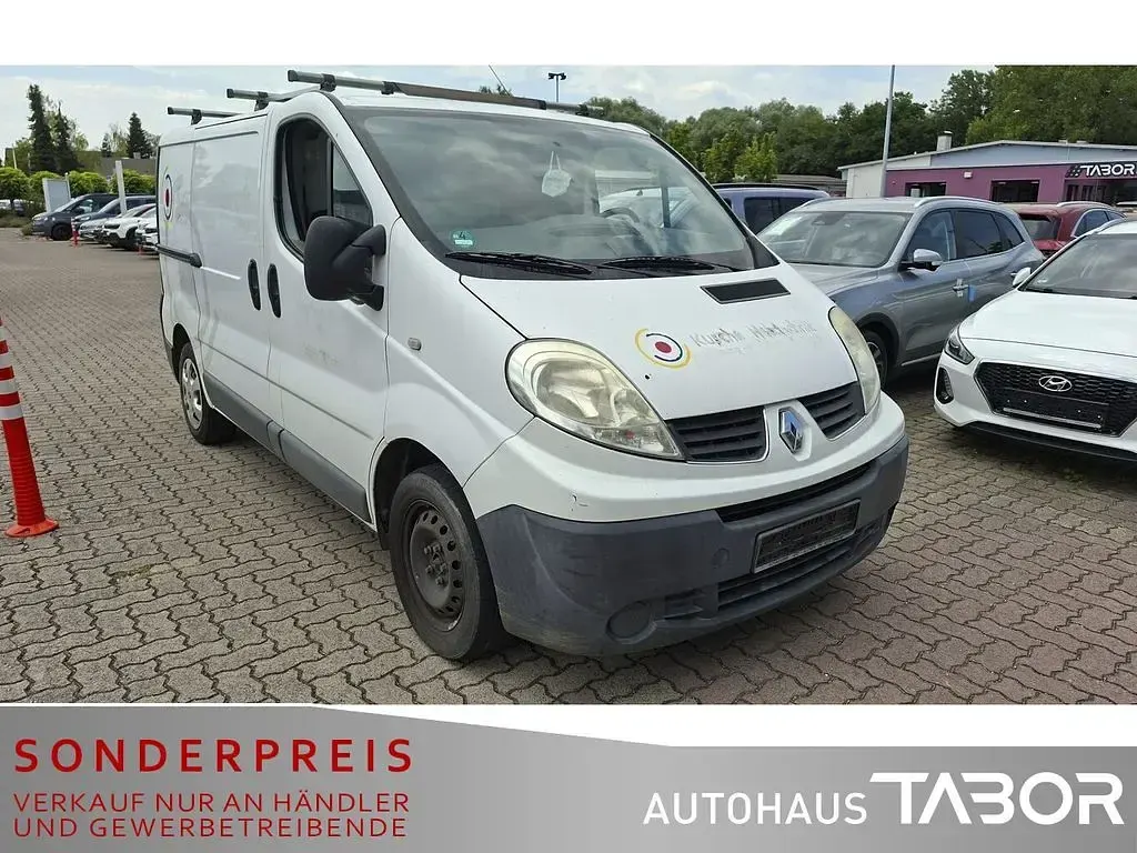 Gebraucht Renault Trafic 90 PS (66 kW) 2011 Weiss casablanca Van / Kleinbus